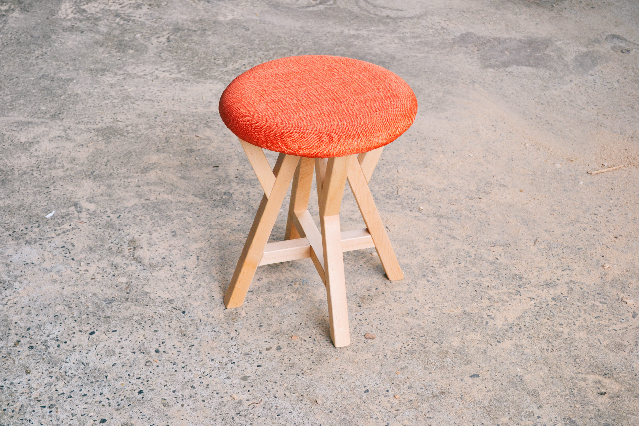 ファブリックスツール / 家具 - Out Mount furniture